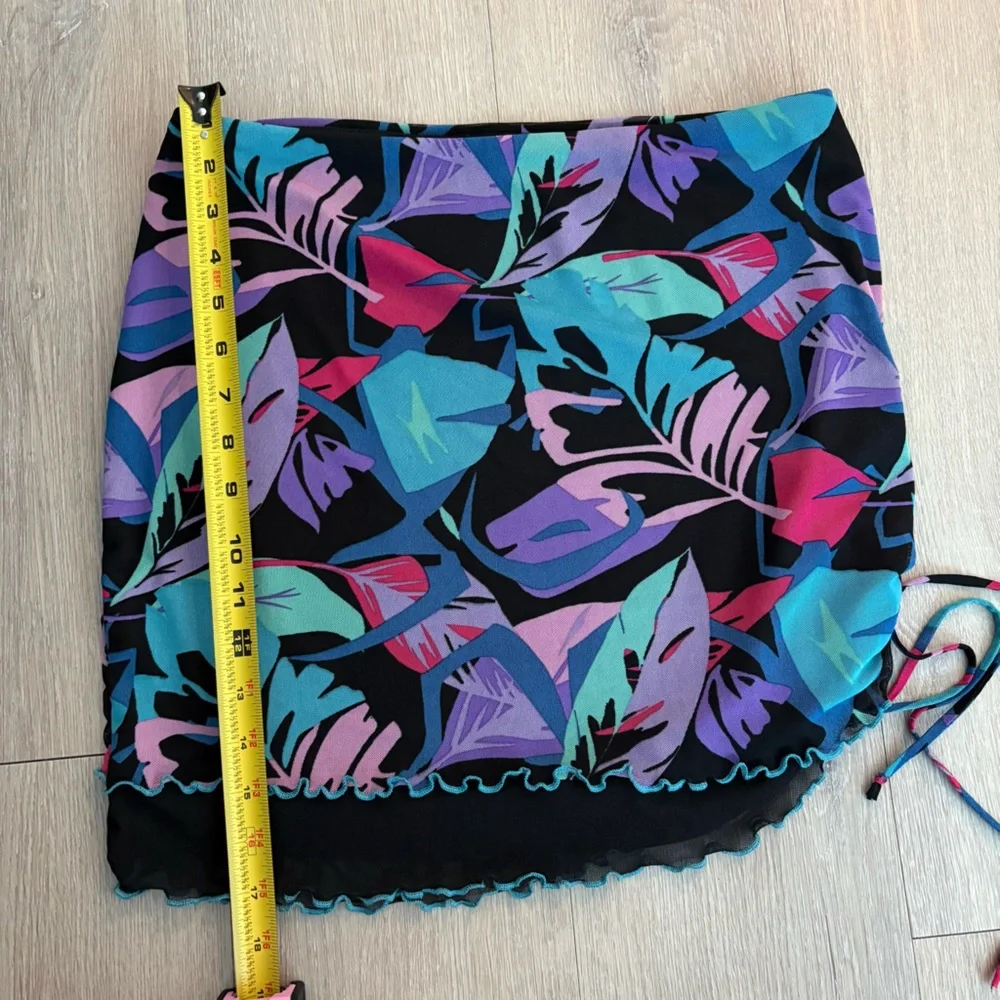 Wild Fable Womens Mesh Side Ruched Mini Skirt Large Black Tropical Leaf Print - Picture 13 of 16